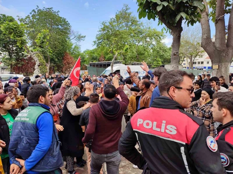 EDİRNE’DE VATANDAŞLAR EMNİYETE YÜRÜDÜ