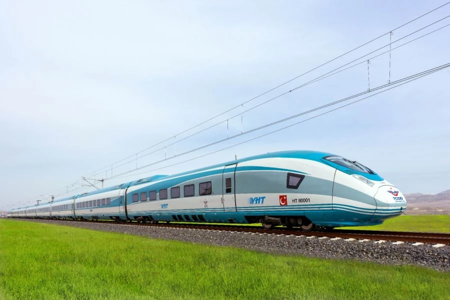 BAYRAM TATİLİ NEDENİYLE TRENLERDE KAPASİTE ARTIRILDI