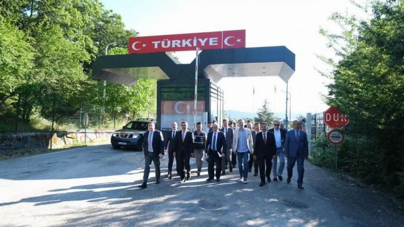 TİCARET BAKAN YARDIMCISI UÇARMAK, DEREKÖY GÜMRÜK KAPISI’NI İNCELEDİ
