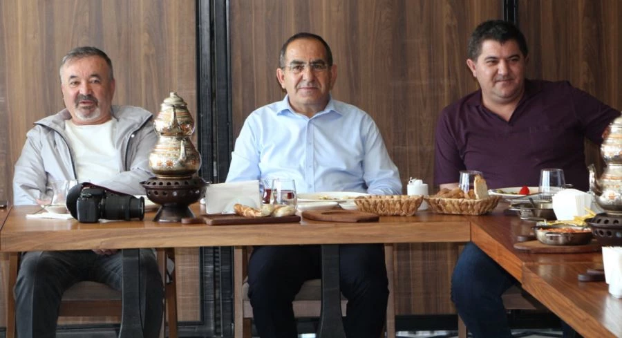 SEÇİMDEN SONRADA UNUTMADI