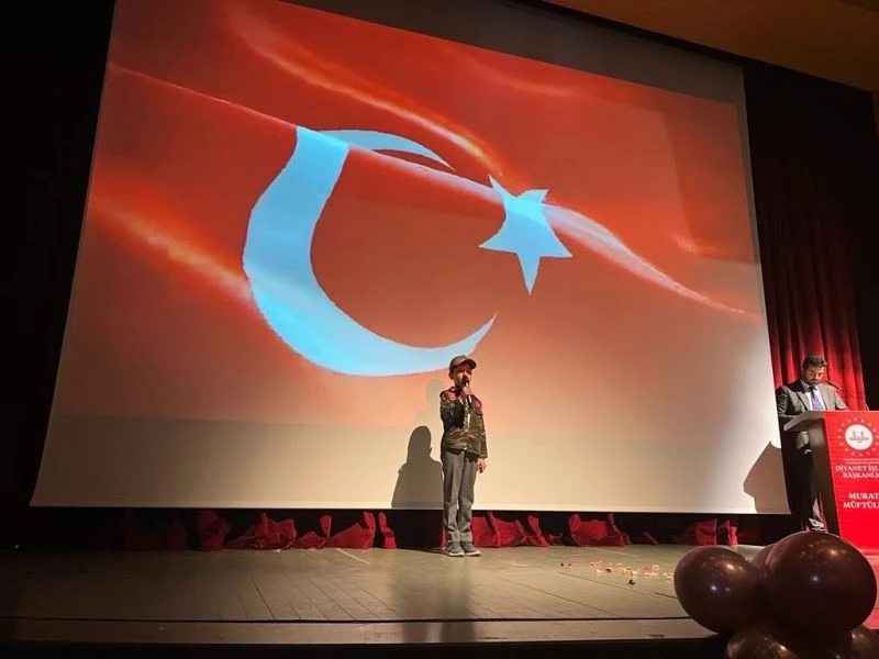 KURAN KURSU ÖĞRENCİLERİNDEN YILSONU GÖSTERİLERİ