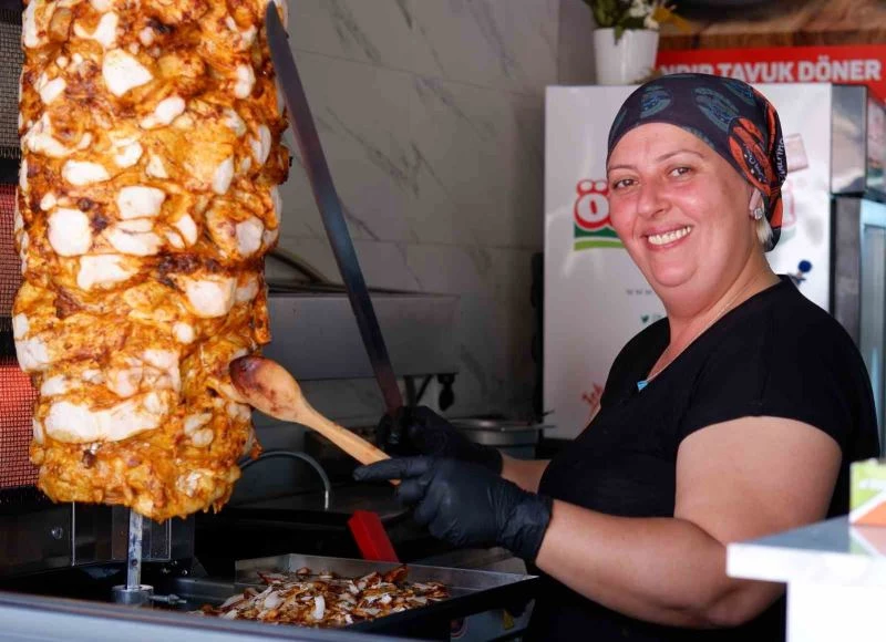 EDİRNE’NİN ‘DÖNERCİ ABLA’SI