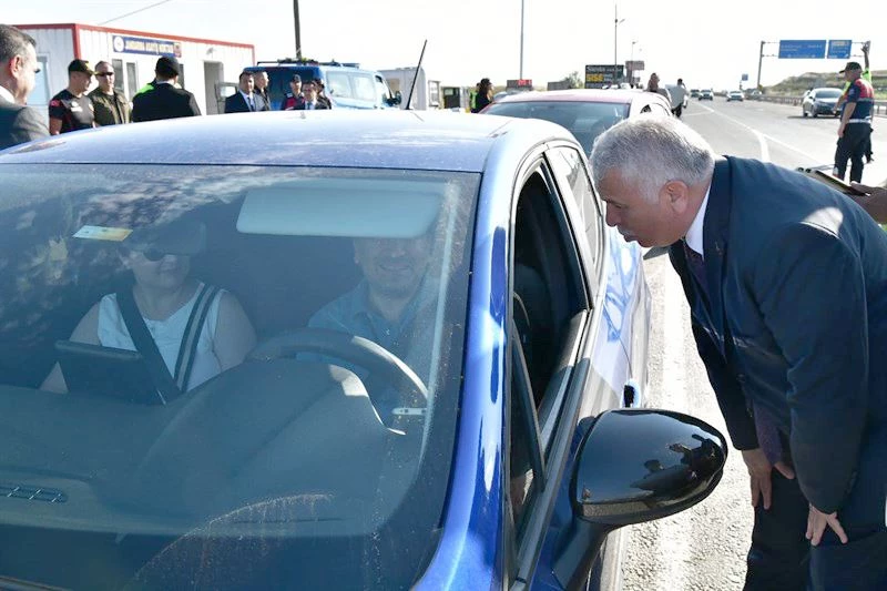 VALİ YILDIRIM SÜRÜCÜLERİN BAYRAMINI KUTLADI