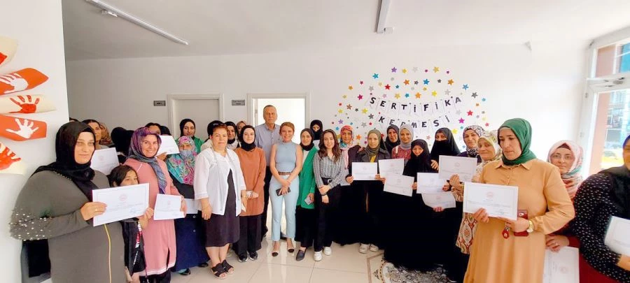 ÇERKEZKÖY AİLE DESTEK MERKEZİ’NDE YAZ KURLARI BAŞLADI