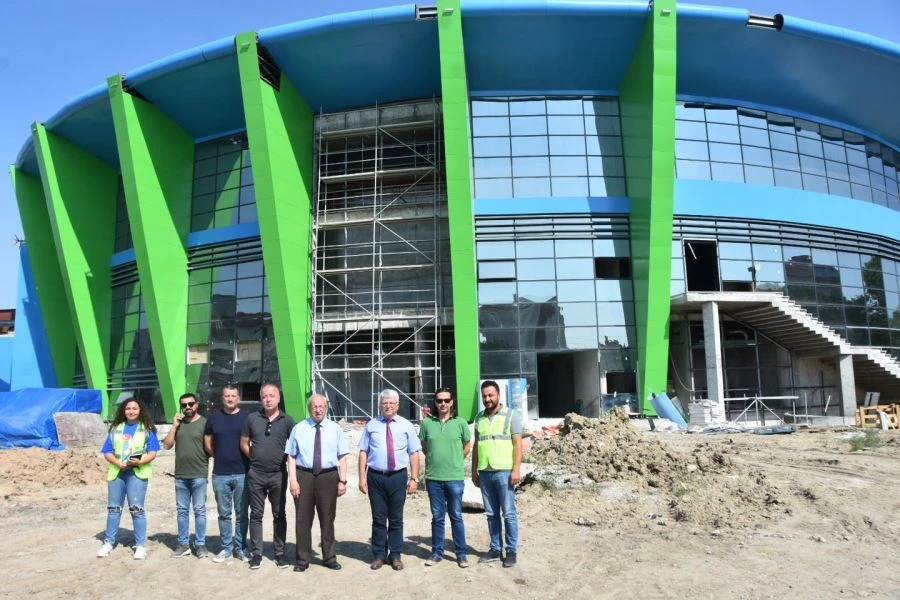 TRAKYA’NIN EN BÜYÜK SPOR KOMPLEKSİ İNŞAATINDA SON AŞAMAYA GELİNDİ