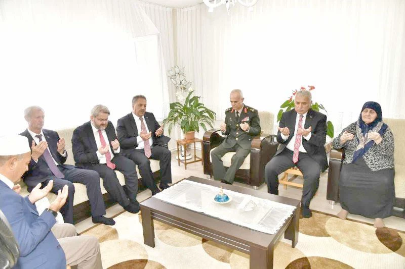 15 TEMMUZ ŞEHİTLERİ TEKİRDAĞ’DA TÖRENLERLE ANILDI