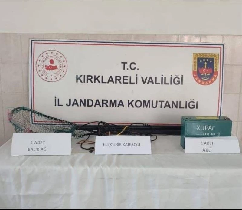 ELEKTRİK VEREREK BALIK AVLAYANLAR SUÇÜSTÜ YAKALANDI