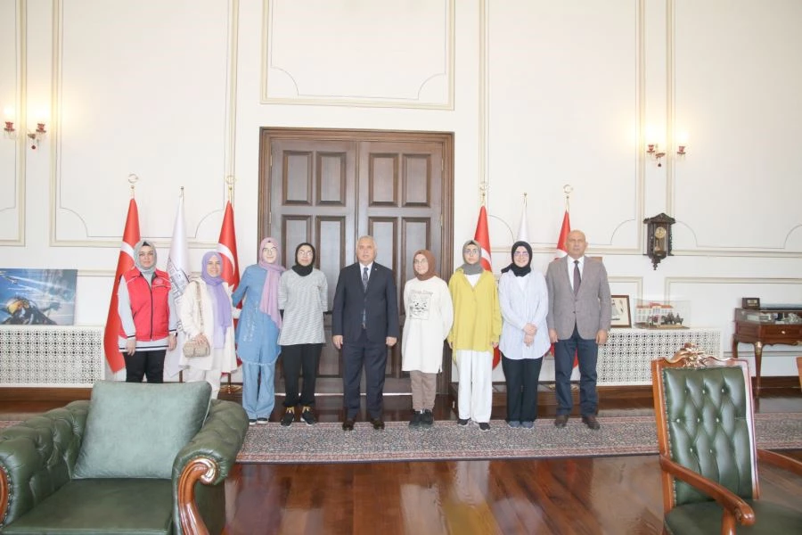 AFYONLU ÖĞRENCİLER TEKİRDAĞ’DA MİSAFİR OLDU