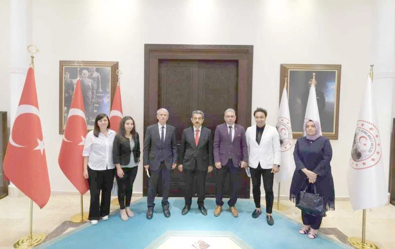 VALİ EKİCİ’DEN LGS BİRİNCİSİ ÖĞRENCİLERE ÇAĞRI: KIRKLARELİ’Nİ TERCİH EDİN