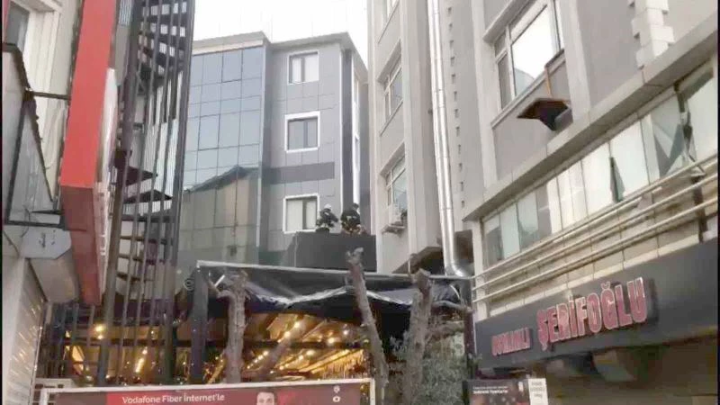 BACADA ÇIKAN YANGIN KORKUTTU