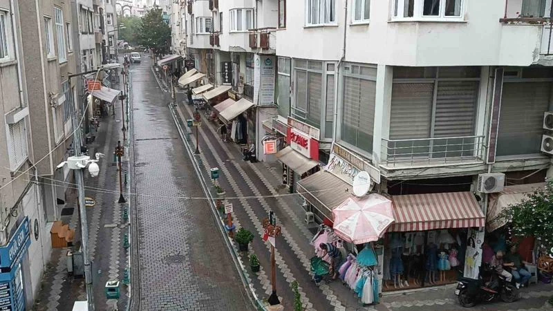TEKİRDAĞ’DA SAĞANAK YAĞIŞ ETKİSİNİ GÖSTERDİ