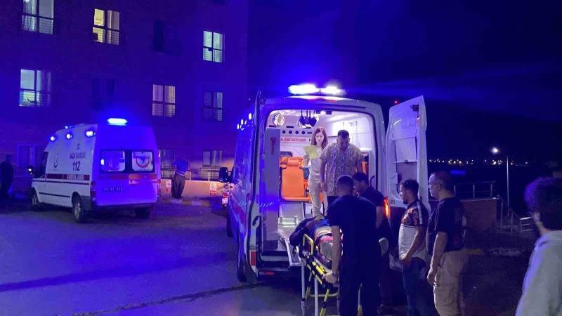 ÇORLU’DA MOTO KURYELER ÇARPIŞTI: 2 YARALI