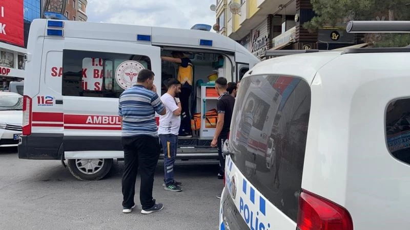 OTOMOBİLE ÇARPAN 12 YAŞINDAKİ BİSİKLETLİ ÇOCUK YARALANDI
