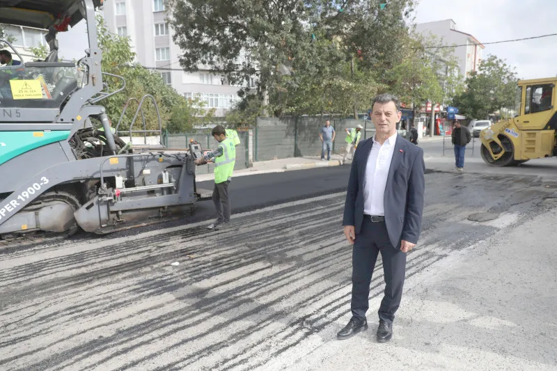 BAŞKAN ÇETİN, BAŞLAYAN ASFALT ÇALIŞMALARINI İNCELEDİ