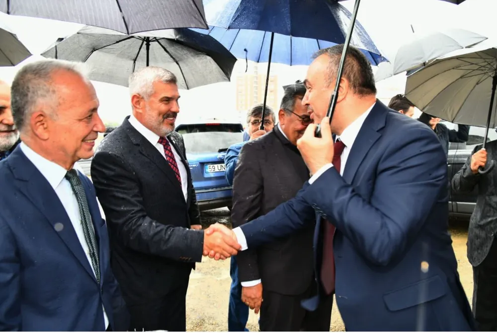 HAYIRSEVERLERİN YAPTIRDIĞI SAĞLIK TESİSİNİN TEMELİ ÇERKEZKÖY’DE ATILDI