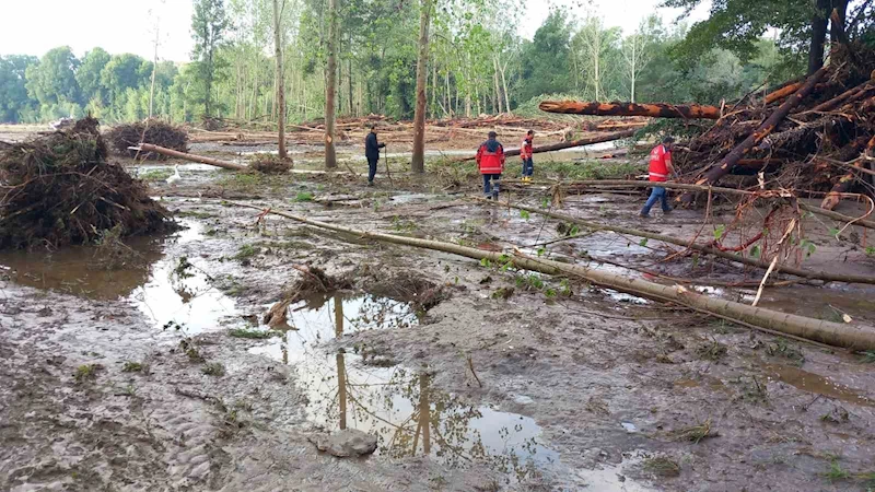 BAKAN KOCA DUYURDU: KIRKLARELİ’NDEKİ SELDE DOKTOR VE EŞİ DE KAYIP