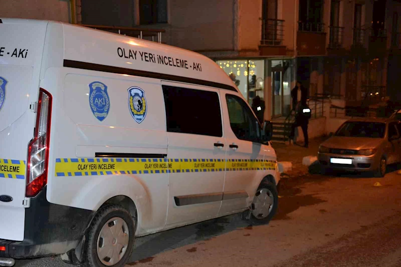 GÜZELLİK MERKEZİNE SİLAHLA ATEŞ EDİLDİ