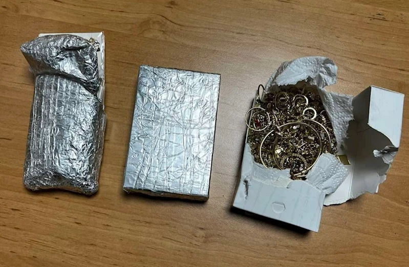 CEKETİNİN CEBİNE KOYDUĞU KAÇAK ALTINLAR SINIRI GEÇEMEDİ