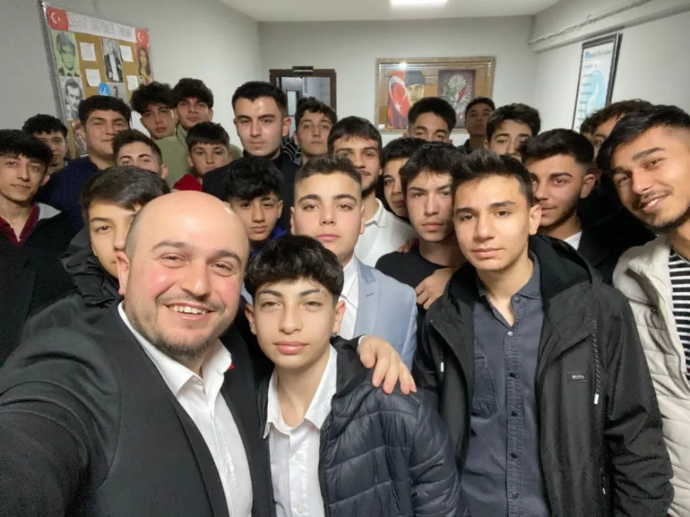 SELFİLERİN SEMPATİĞİ…