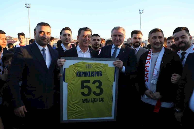 BAKAN BAK: “AMATÖR SPOR KULÜPLERİNİ DESTEKLİYORUZ”