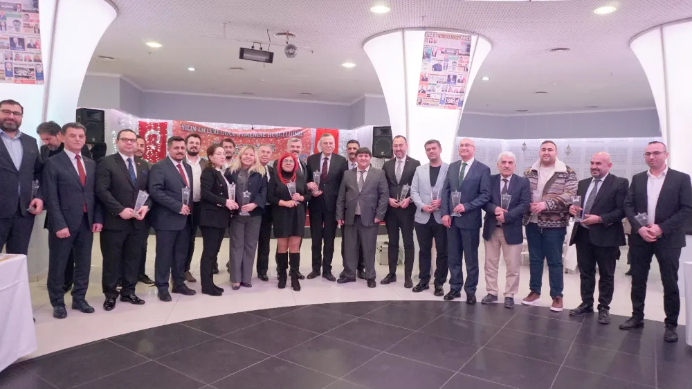  YILIN EN’LERİ ÖDÜLLERİNİ RENKLİ BİR TÖRENLE ALDI