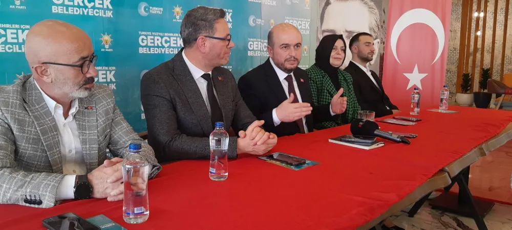 ÖĞE’DEN İLK BULUŞMA GAZETECİLERLE…