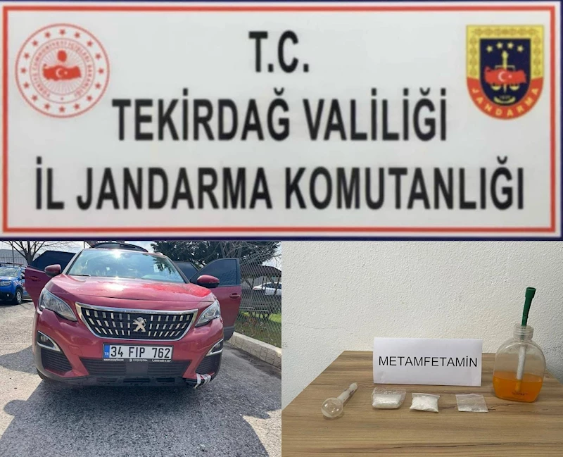 ARAÇTAN KAÇAK GÖÇMEN VE UYUŞTURUCU ÇIKTI
