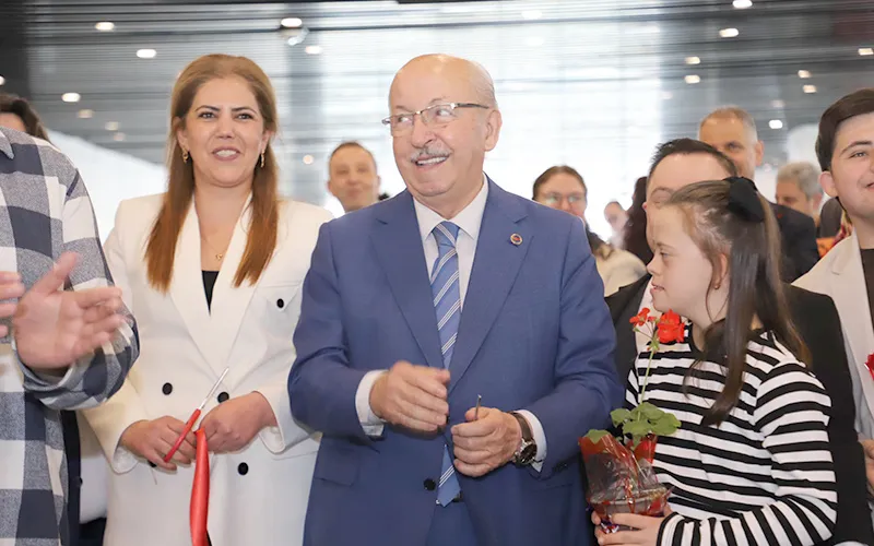 BÜYÜKŞEHİR BELEDİYESİ ÖZEL GEREKSİNİMLİ BİREYLERİN YANINDA