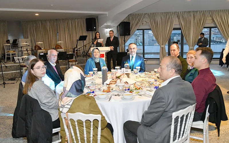 VALİLİK’TEN ŞEHİT AİLELERİ VE GAZİLER ONURUNA İFTAR PROGRAMI