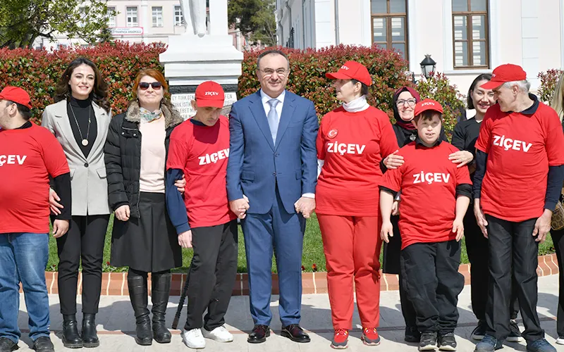 VALİ SOYTÜRK 21 MART NEDENİYLE DÜZENLENEN ETKİNLİĞE KATILDI