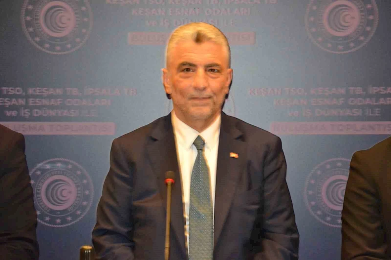 TİCARET BAKANI BOLAT: SON 14 ÇEYREKTİR KESİNTİSİZ BÜYÜYORUZ