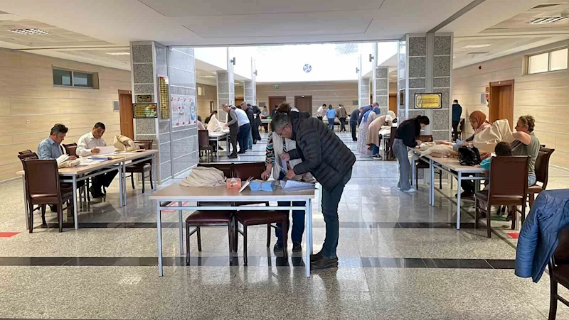 TRAKYA’DA SANDIK BAŞKANLARINA TORBALAR TESLİM EDİLDİ