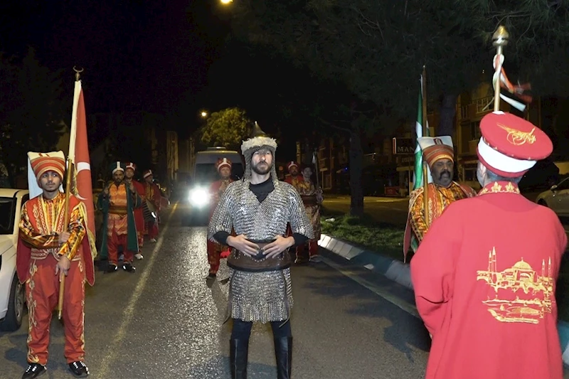 MEHTERAN VE BANDO TAKIMLARI SAHURDA SOKAKLARI İNLETTİ