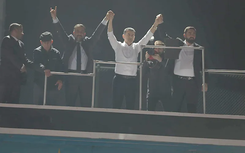 HER ŞEYE RAĞMEN MUSTAFA ÇETİN