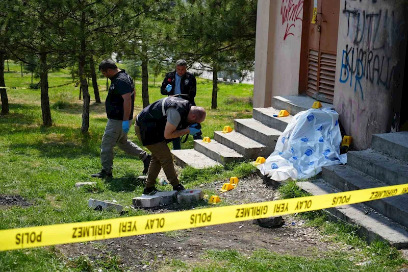 YİNE KADIN CİNAYETİ: 22 YAŞINDAKİ KADIN HAYATINI KAYBETTİ