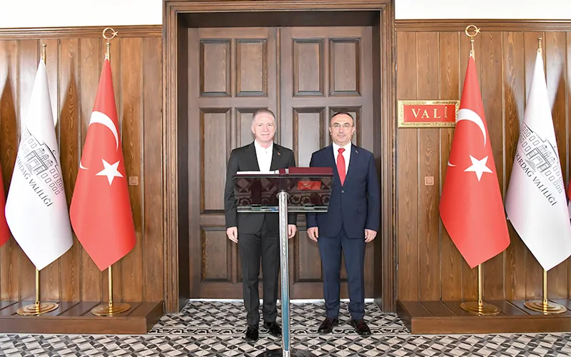 İSTANBUL VALİSİ GÜL VALİ SOYTÜRK