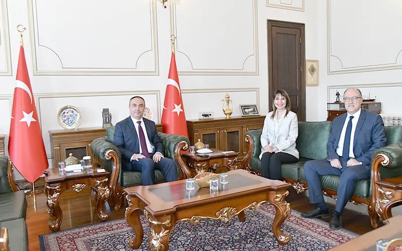 BAŞKAN ÖZTÜRK’TEN VALİ SOYTÜRK’Ü ZİYARET 