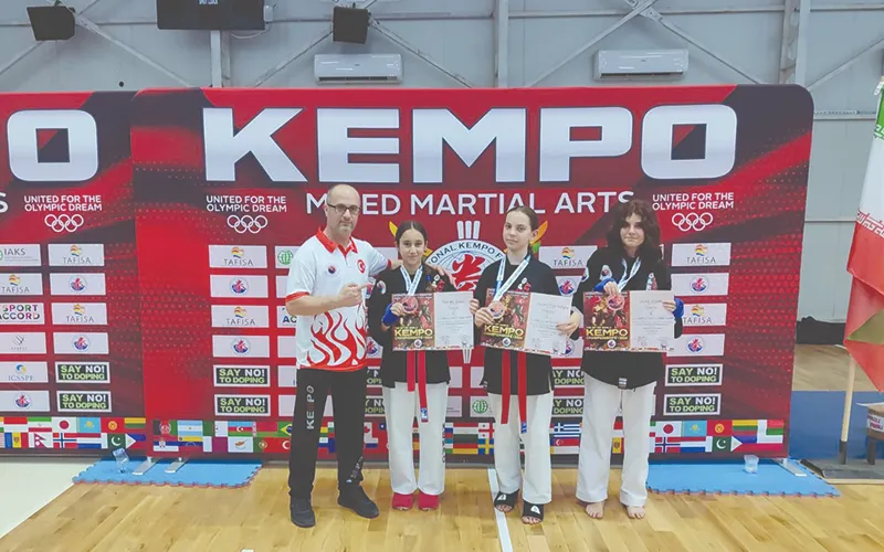 YASEMİN İKİ KEZ DÜNYA ÜÇÜNCÜSÜ OLDU