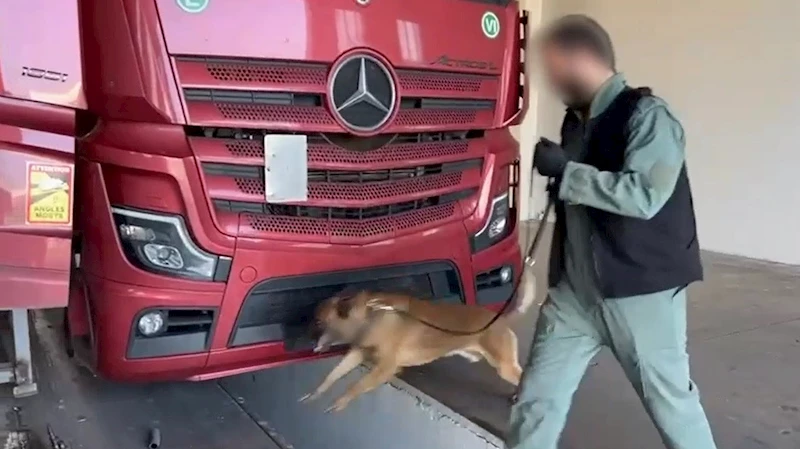 UYUŞTURUCU MADDEYE KAHVE SÜRDÜLER