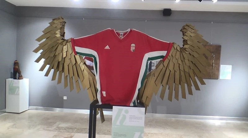 MACAR ÜNLÜLERE AİT OBJELER SERGİLENDİ