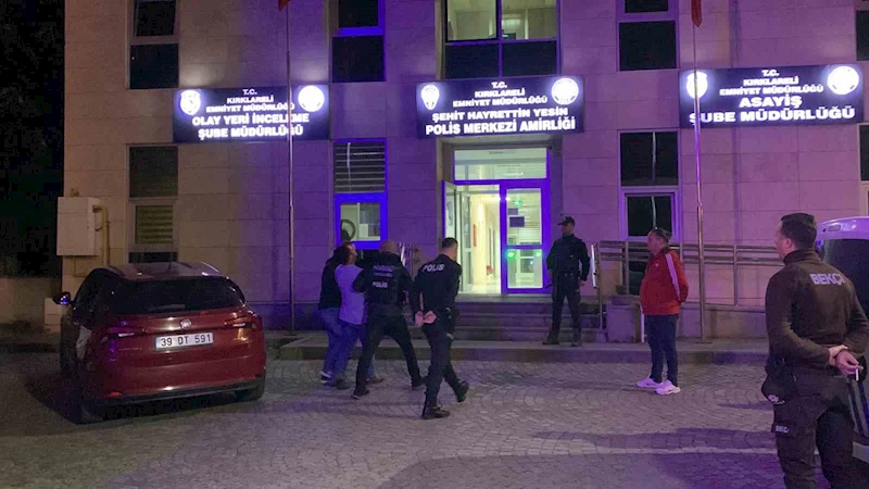 TARTIŞTIĞI EŞİNİ BIÇAKLADI 