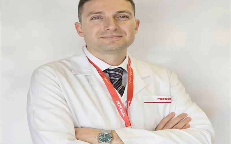 DOÇ. DR. MUAMMER MELİH ŞAHİN: EN ÇOK YAPTIRILAN BEŞ ESTETİKTEN BİRİ BURUN ESTETİĞİ