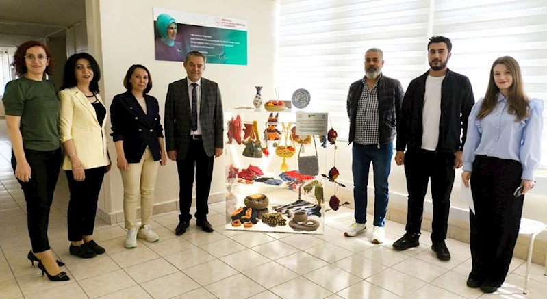 ATIK MALZEMELER SANATA DÖNÜŞÜYOR