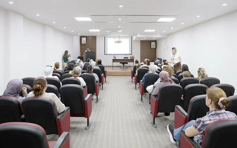 KADIN HASTALIKLARI SEMİNERİ DÜZENLENDİ