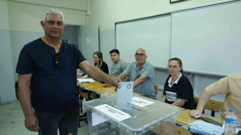 31 MART’TA OYLAR ÇÖPE ATILMIŞTI, MAHALLELİ İKİNCİ KEZ SANDIĞA GİTTİ