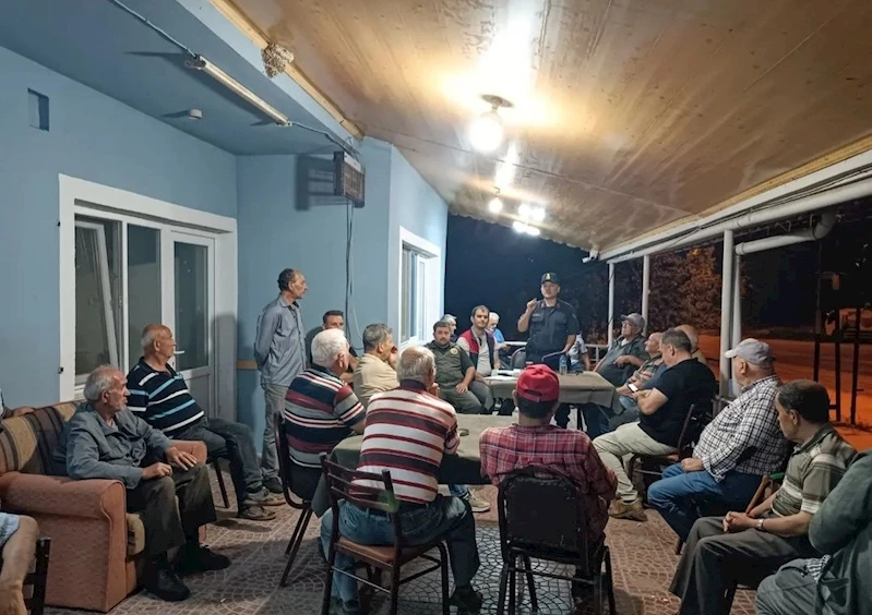 JANDARMADAN VATANDAŞLARA ÇEŞİTLİ DOLANDIRICILIKLAR HUSUSUNDA BİLGİLENDİRME