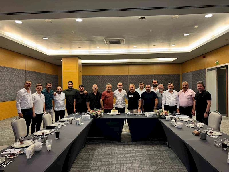 ÇORLUSPOR 1947’DE YENİ YÖNETİM GÖREV DAĞILIMI YAPTI