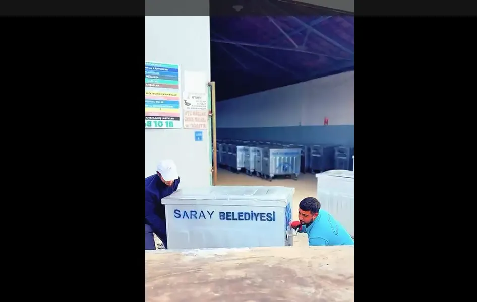 SARAY BELEDİYESİ ÇÖP KONTEYNERLERİNİ YENİLİYOR