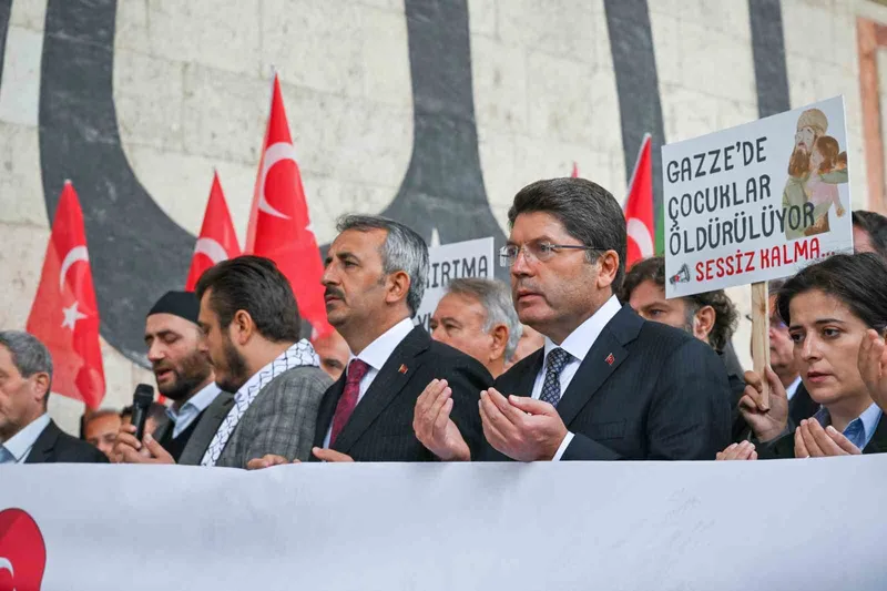 ADALET BAKANI TUNÇ: 65 BİNDEN FAZLA FİLİSTİNLİ ŞEHİT EDİLDİ