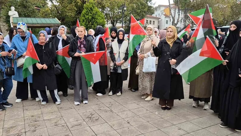 TEKİRDAĞ’DA ÇOCUKLARDAN GAZZE İÇİN RESİMLİ DESTEK